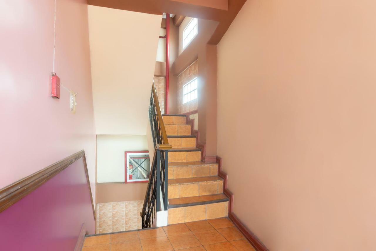 Oyo 174 Westview Pension Cebu Екстер'єр фото